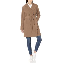 10 Wardrobe Staples That Will Lasts You Forever
camel trench coat